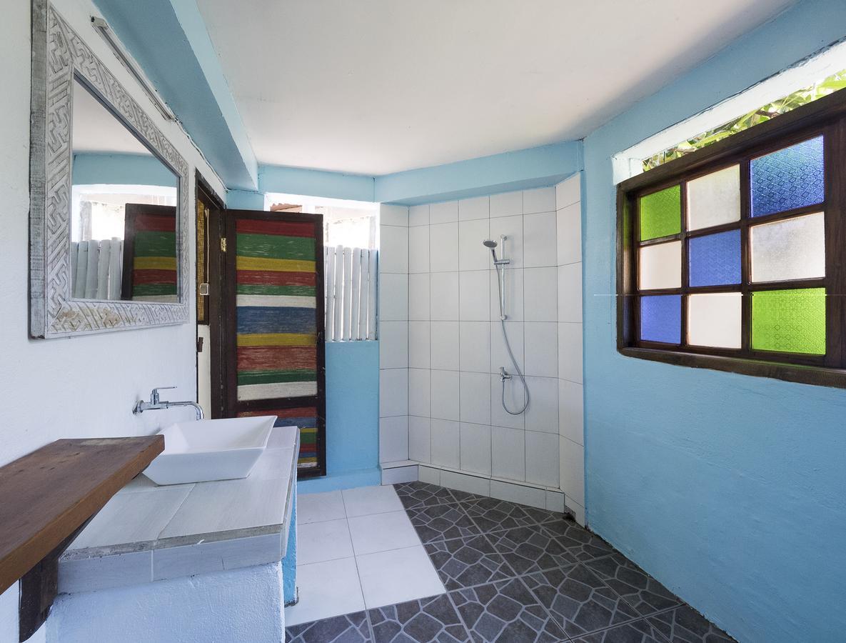 Woodstock Gili - Garden & Bungalows Gili Trawangan Exterior photo