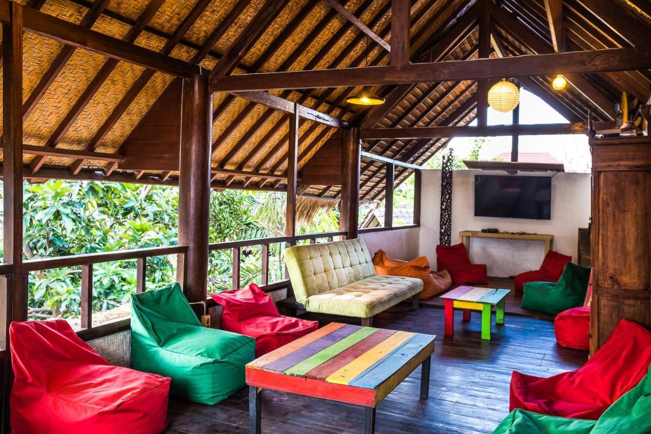 Woodstock Gili - Garden & Bungalows Gili Trawangan Exterior photo