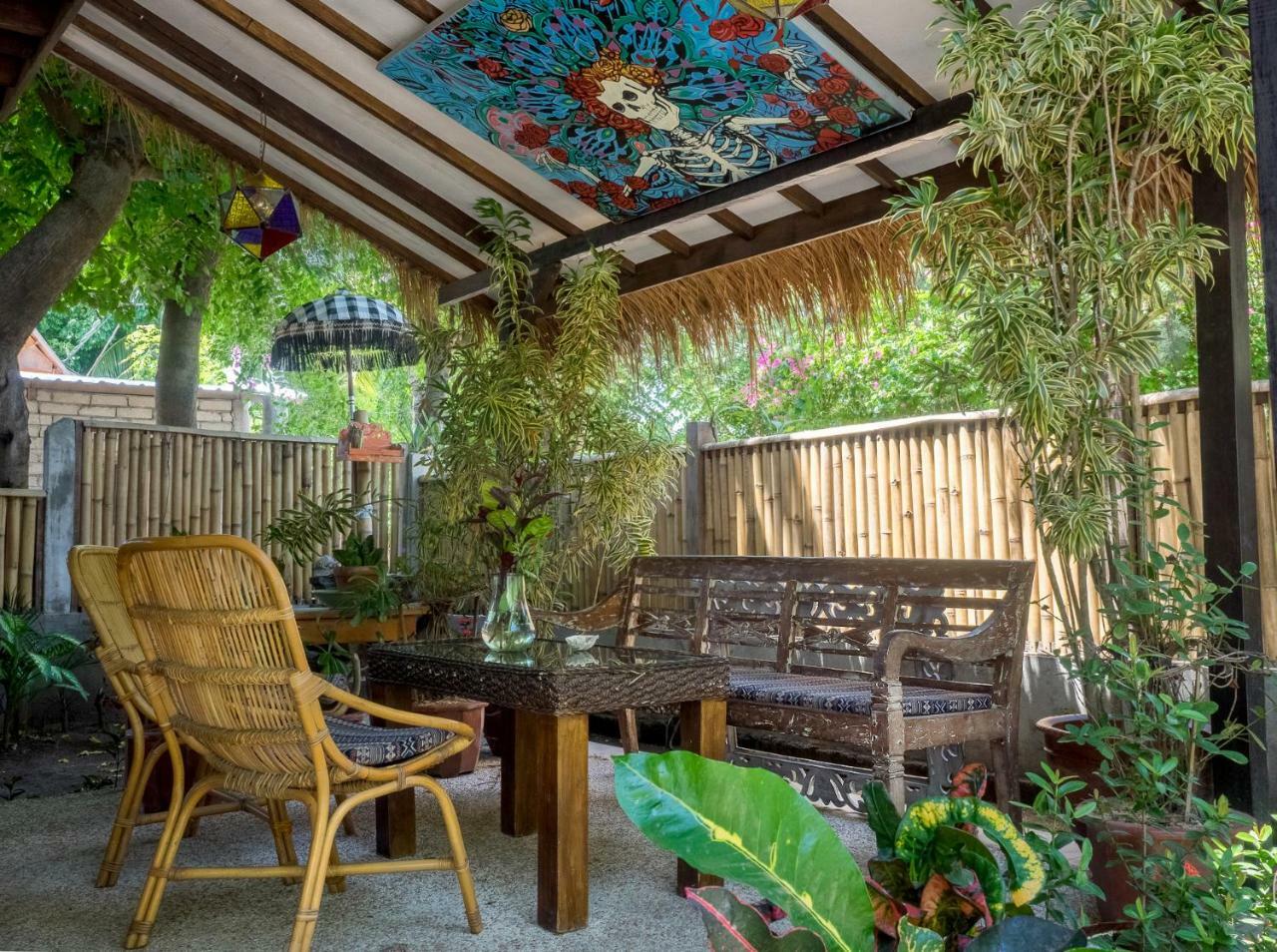 Woodstock Gili - Garden & Bungalows Gili Trawangan Exterior photo
